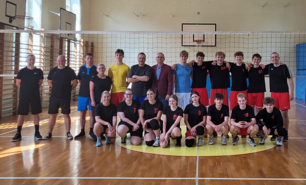 75 PUNKTÓW - Uczniowie vs Rodzice!